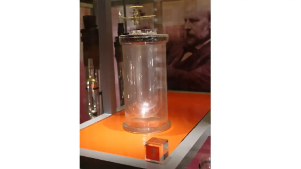 Vaso de vacío de James Dewar en el museo de la Royal Institution