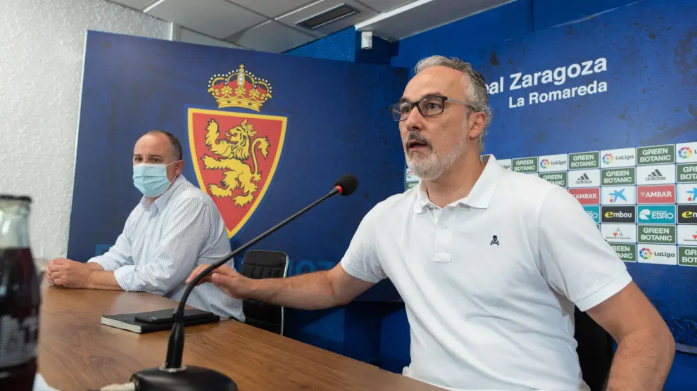 Rueda de prensa del director deportivo del Real Zaragoza, Miguel Torrecilla