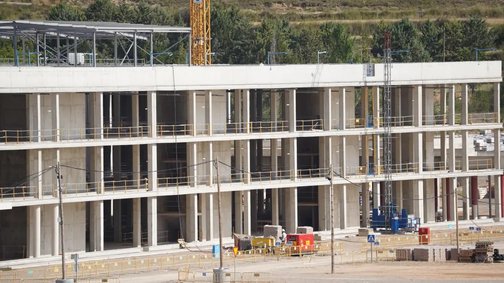 Estado actual de las obras de construcción del futuro hospital de Teruel.
