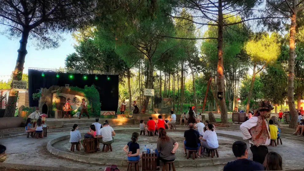 Teatro y otras actividades para toda la familia en el Parque Deportivo Ebro.