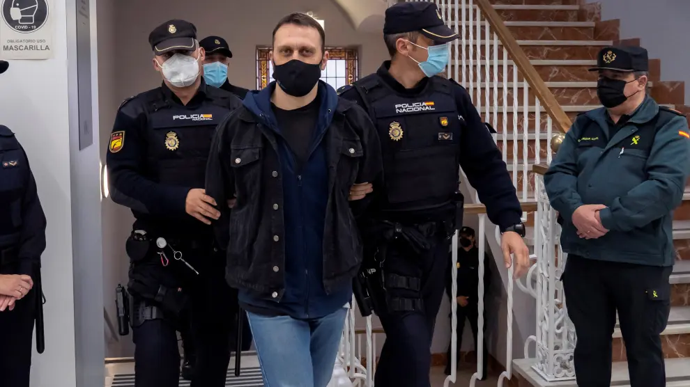 El juicio contra Igor el Ruso por el triple crimen de Andorra se celebró en la Audiencia bajo extremas medidas de seguridad.