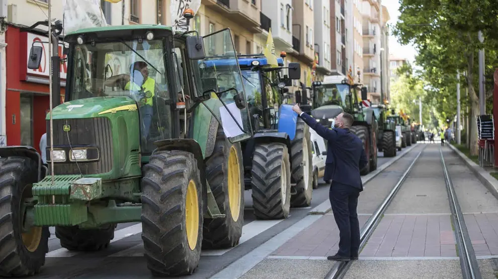 Manifestación de agricultores en Zaragoza por la PAC el 6 de mayo de 2021