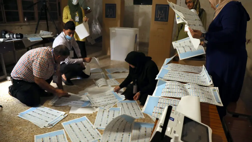 Recuento de votos en Bagdad IRAQ ELECTIONS