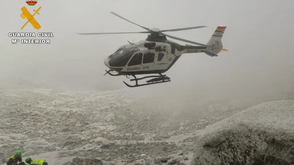 Imágenes del rescate del montañero ruso a 3.125 metros.