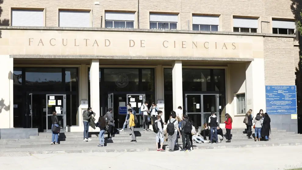 La Universidad de Zaragoza recupera la presencialidad tras año y medio de restricciones.
