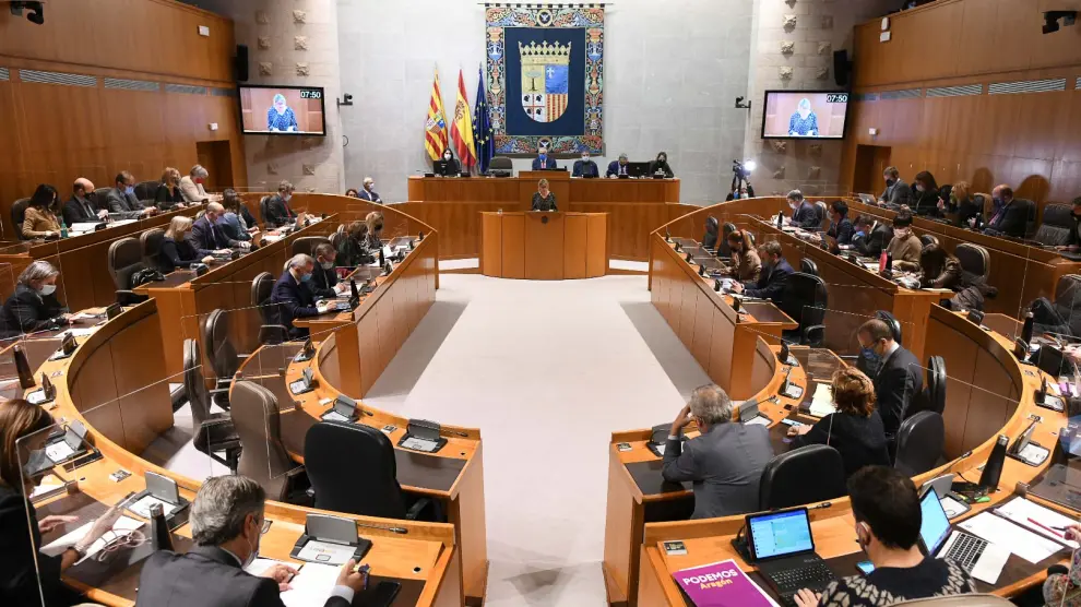 Pleno en las Cortes de Aragón