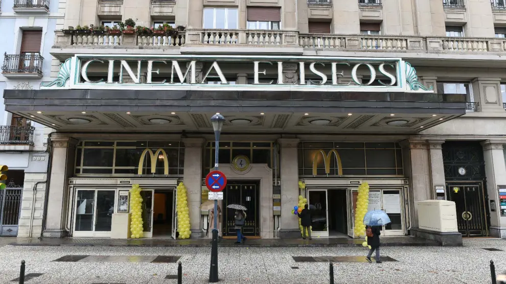 El McDonald's abre en el edificio donde se ubicaba el emblemático Cinema Elíseos.