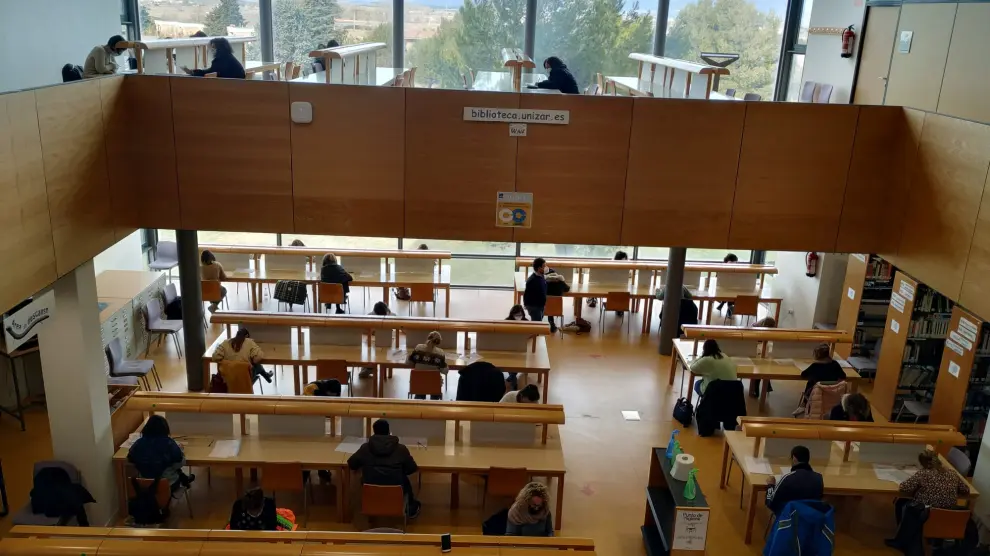 Biblioteca de la Escuela Politécnica, uno de los espacios habilitados para los exámenes.
