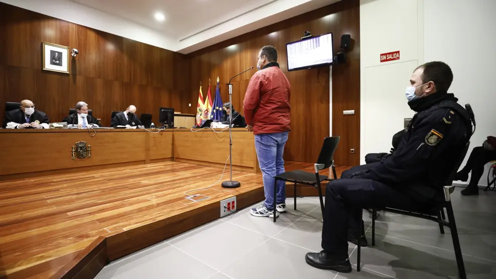 El acusado, durante su declaración ante la Audiencia de Zaragoza.