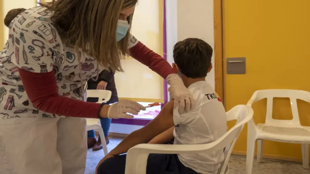Vacunación de niños en Alcañiz.