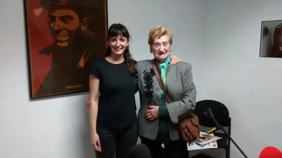 Rosaía Sender Begué junto a la historiadora de arte Irene Cubells