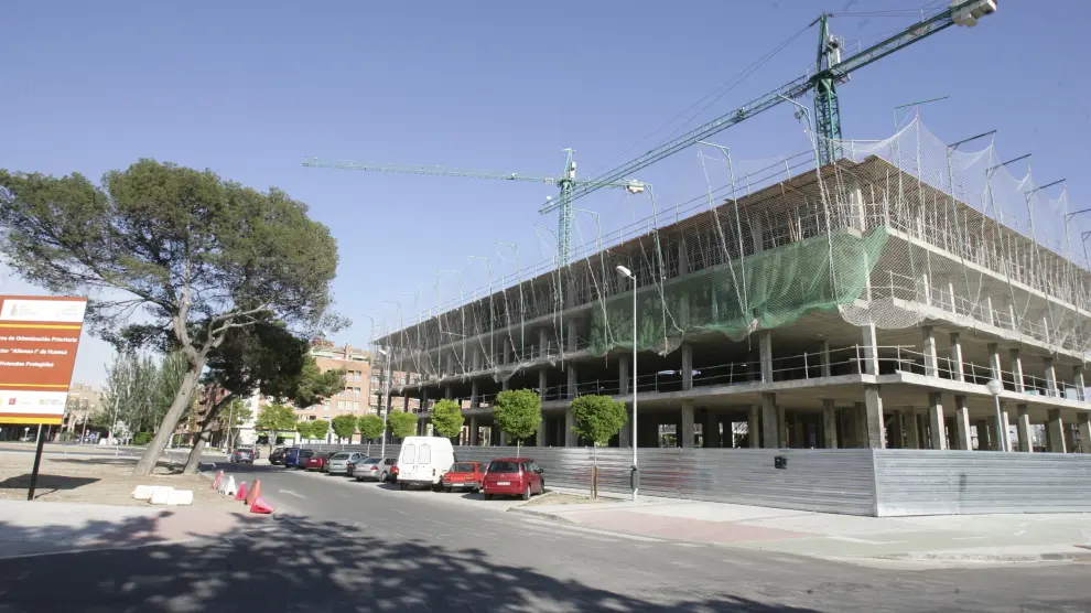 Foto de archivo de la construcción de las 117 VPO en la calle Teruel de Huesca.