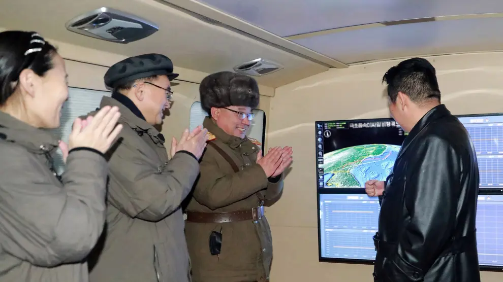 Kim Jong-un, líder de Corea del Norte, en la prueba del misil hipersónico.