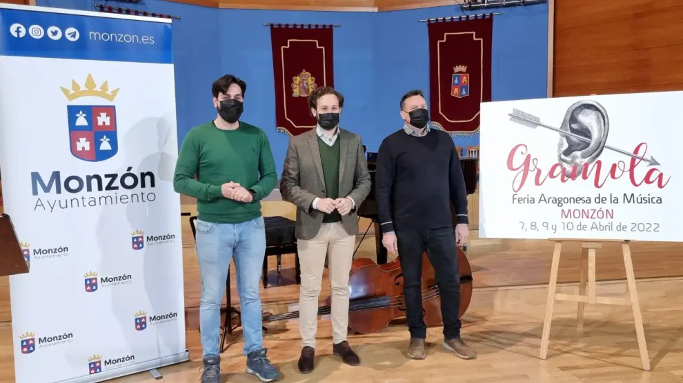 Monzón estrena una nueva feria dedicada a la música aragonesa