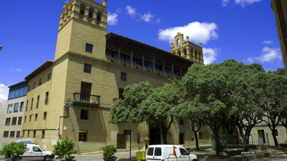 Sede del Ayuntamiento de Huesca.