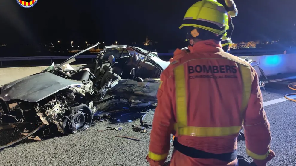 Cinco muertos tras una colisión entre cuatro vehiculos en la A-7 en Valencia