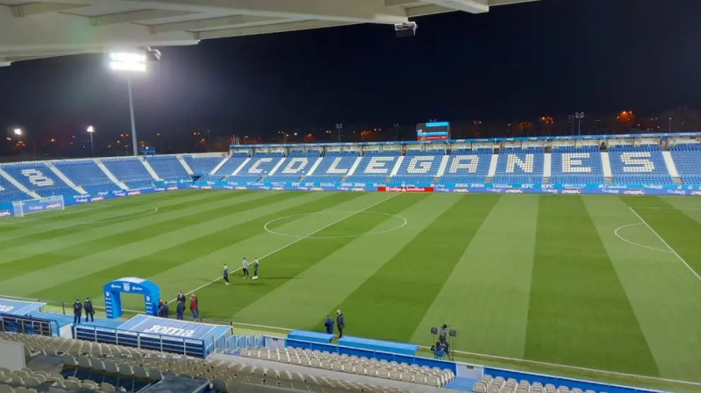 Estadio de Butarque, hora y media antes de que comience el partido Leganés-Real Zaragoza.