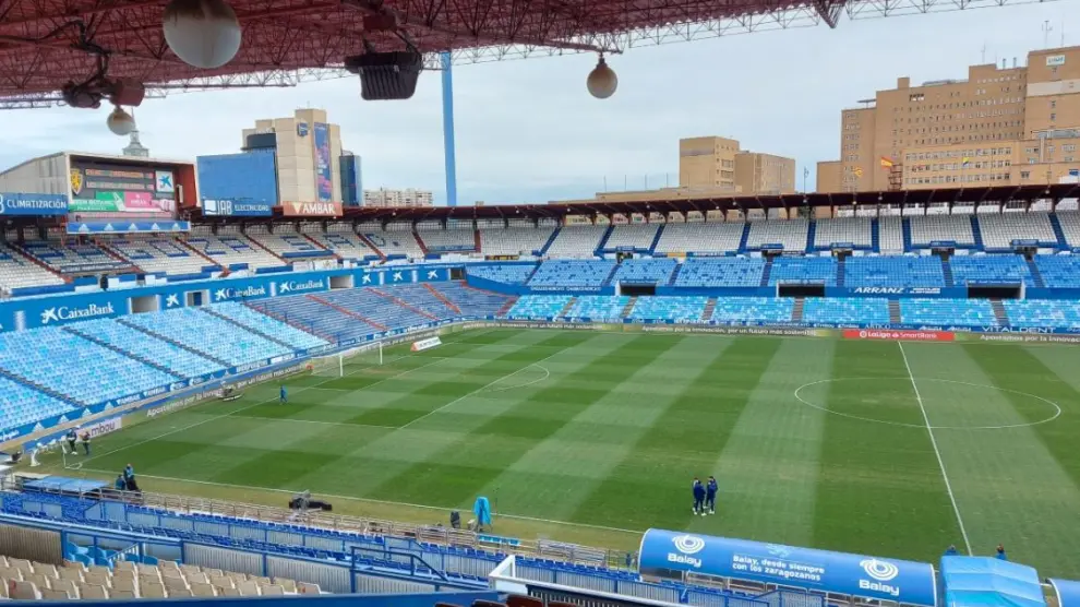 La Romareda, hora y media antes del partido de este sábado entre el Real Zaragoza y Las Palmas.