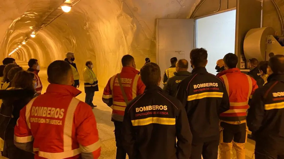Una visita realizada hace solo unos días al túnel por los bomberos de la Diputación de Huesca.