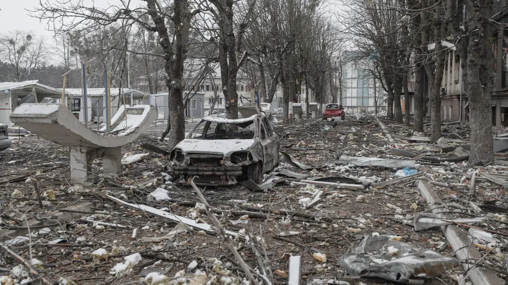 Zona bombardeada por la tropas rusas en Brovary, cerca de Kiev.