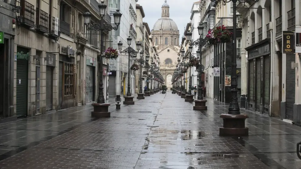15 de marzo de 2020. La calle Alfonso de Zaragoza vacía tras decretarse el estado de alarma.
