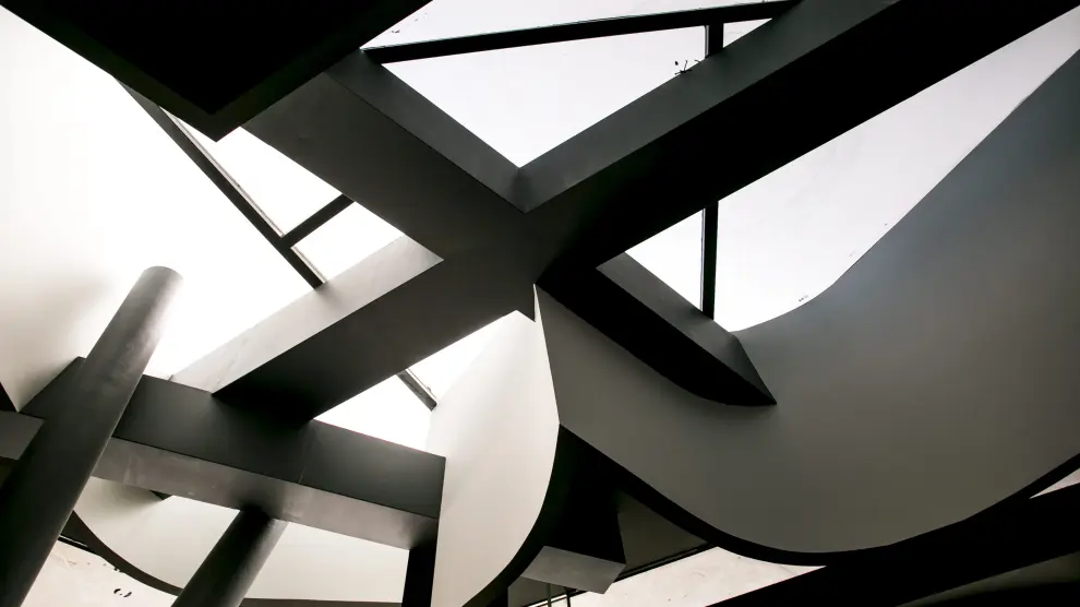 La luz es fundamental para Carme Pinós, arquitecta autora del Caixaforum zaragozano.