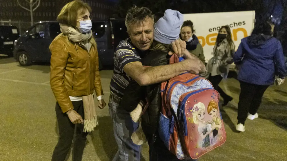 Regresa a Zaragoza el convoy de policías nacionales con 22 refugiados