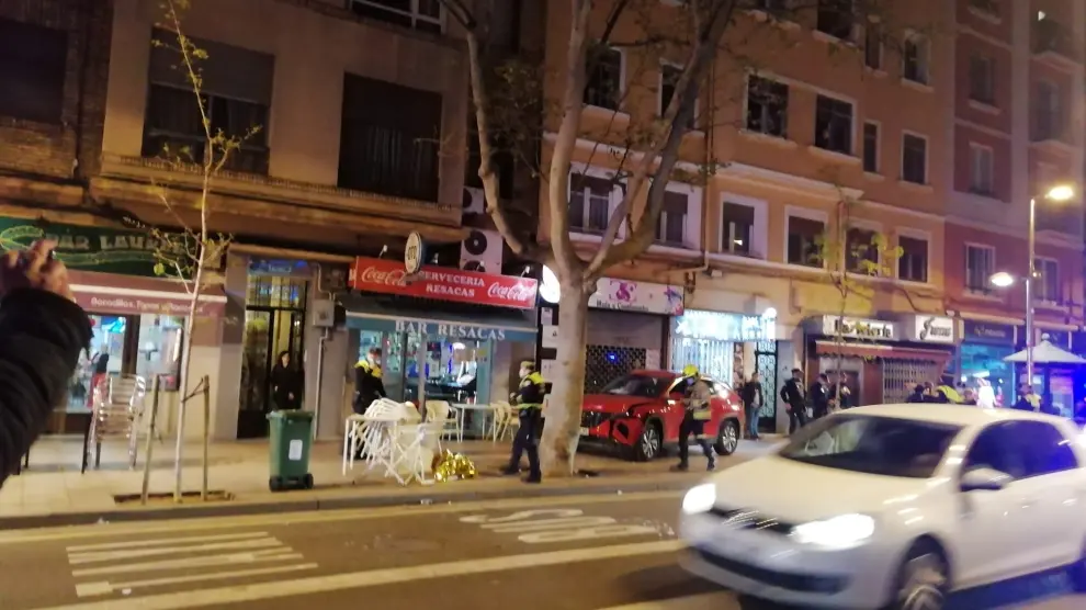 Los hechos han tenido lugar a la altura del número 6 del Paseo Teruel de Zaragoza
