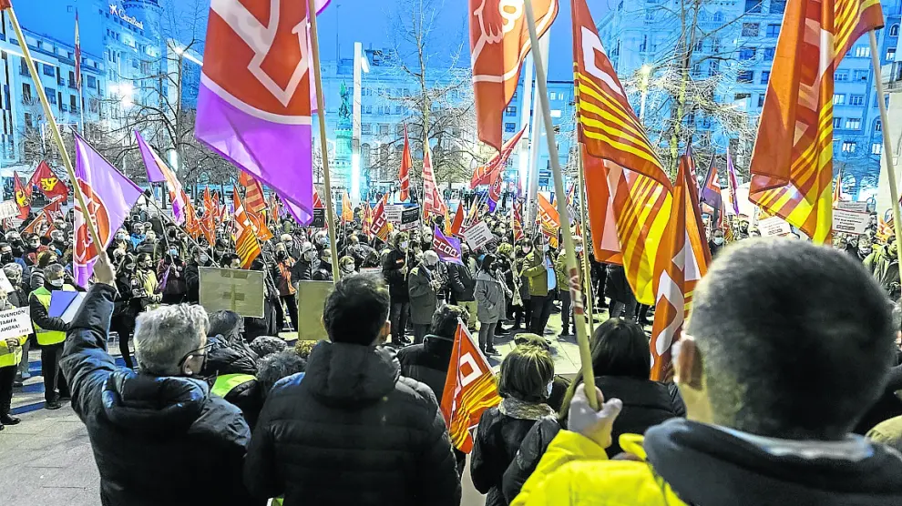 Protesta de los sindicatos por el precio de la energía, la semana pasada en Zaragoza.