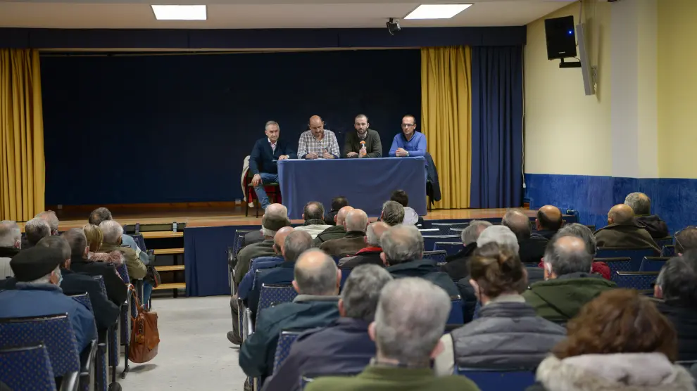 La asamblea realizada en Cella por una planta de hidrógeno verde registró una asistencia muy numerosa.