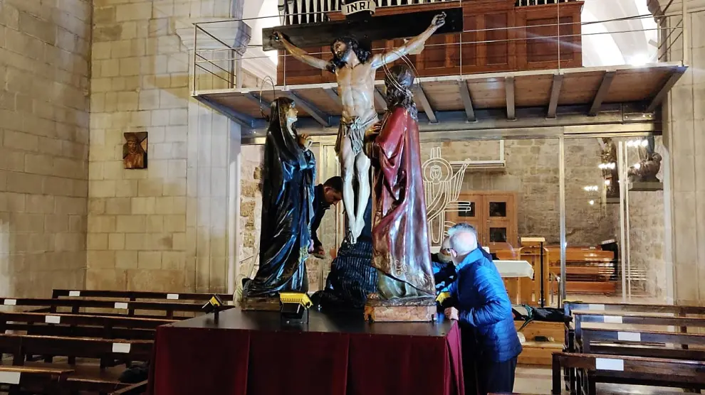 El paso del Calvario saldrá este Viernes Santo en la procesión de Fraga.