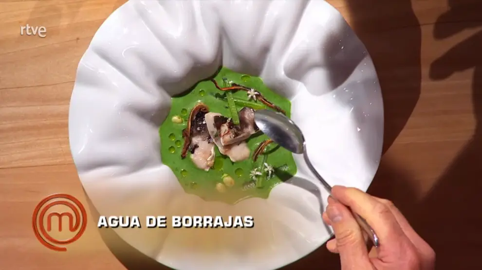 'Agua de borrajas', el plato del zaragozano Luis Martín que no conquistó al jurado de Masterchef.