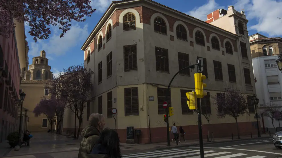 El Conservatorio Profesional se ubica en un antiguo colegio de la calle de San Vicente de Paúl.
