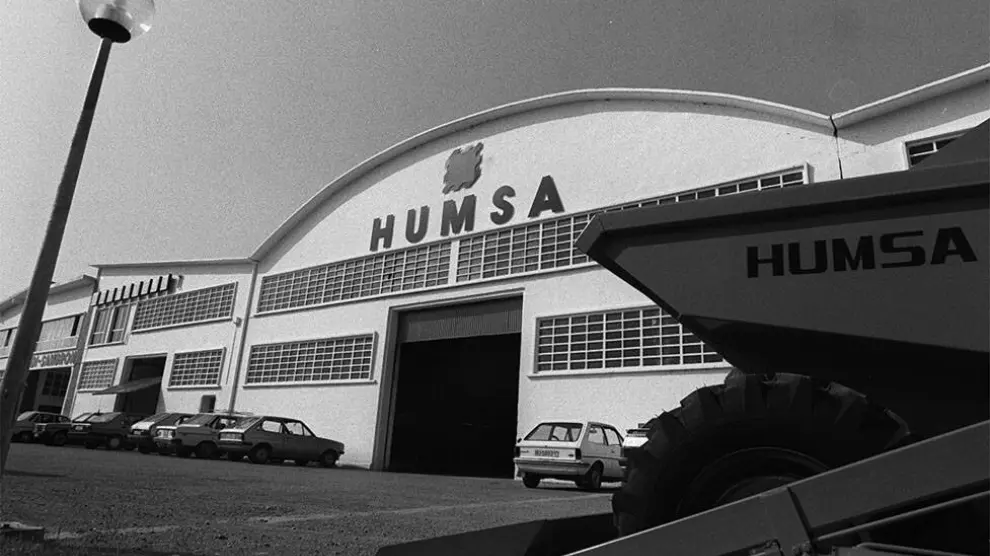 Nave de la fábrica HUMSA en Huesca en marzo del año 2000.