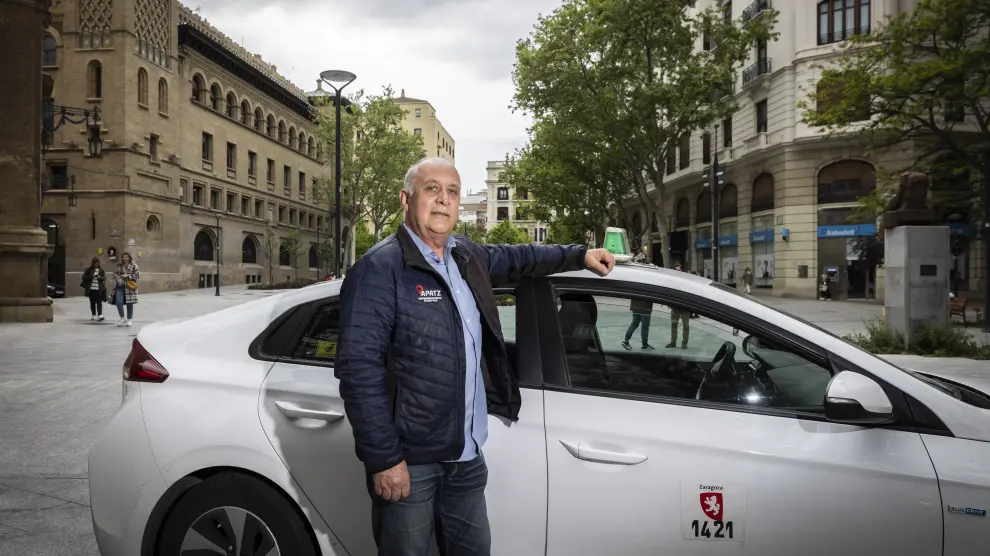 Jean Revel, taxista francés en Zaragoza.