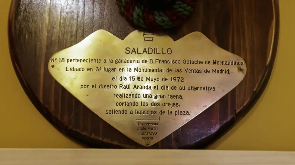 Placa del toro Saladillo, de la ganadería de Galache.