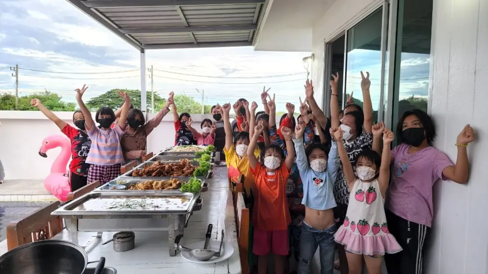 Las niñas del Daughters of Ruth Orphanage Children's Home de Chiang Mai (Tailandia).