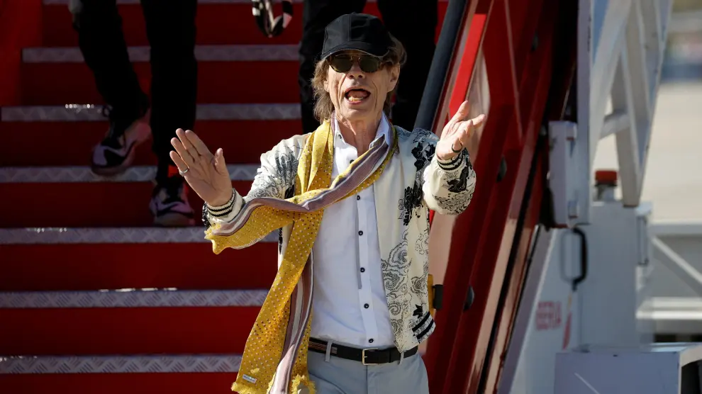 Ronnie Wood of the Rolling Stones arrives at Adolfo Suarez Madrid-Barajas Airport, in Madrid, Spain, May 26, 2022. REUTERS/Juan Medina MUSIC-ROLLING STONES/SPAIN