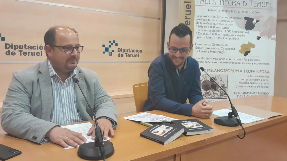 Alberto Izquierdo y Daniel Brito, en la rueda de prensa para informar sobre la solicitud de la IGP para la Trufa Negra de Teruel.