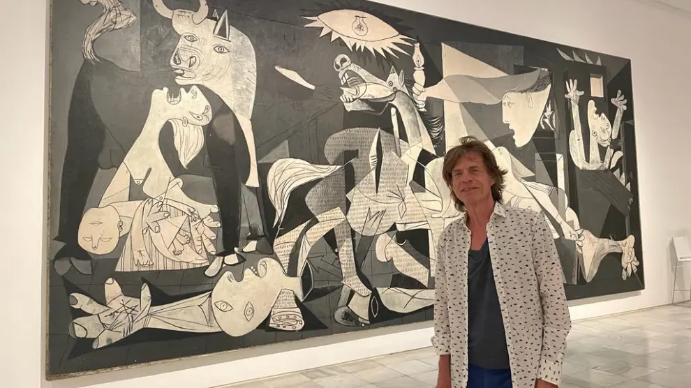 Mick Jagger ante el 'Guernica', prohibido fotografiar.