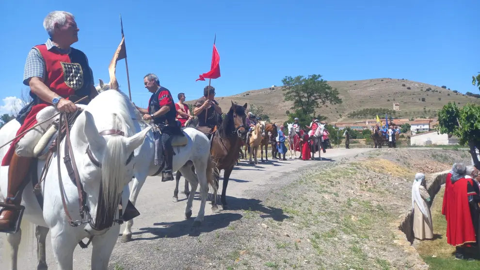 Desfile de jinetes durante el Encuentro con Mío Cid.