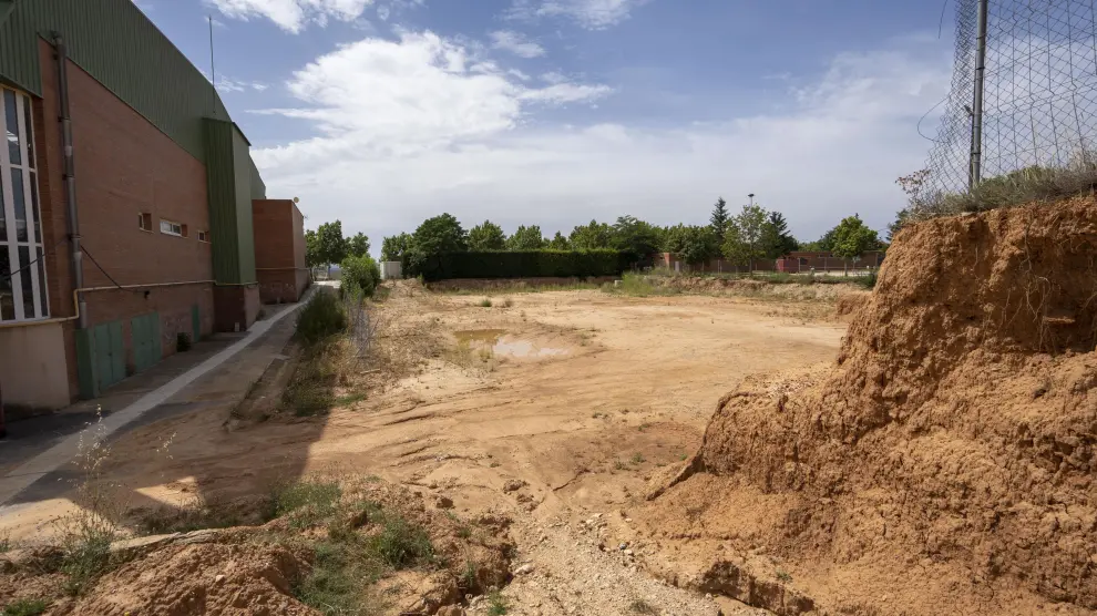 Las obras de la nueva piscina climatizada de Teruel están paralizadas desde finales de 2019.