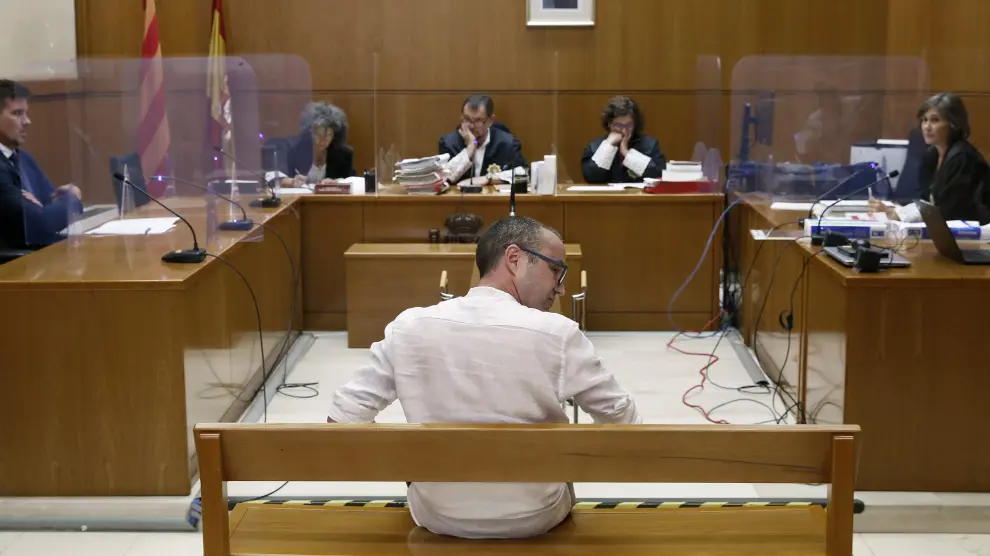 El exguitarrista de Decibelios, este jueves juzgado por abusos sexuales a menores en Barcelona.