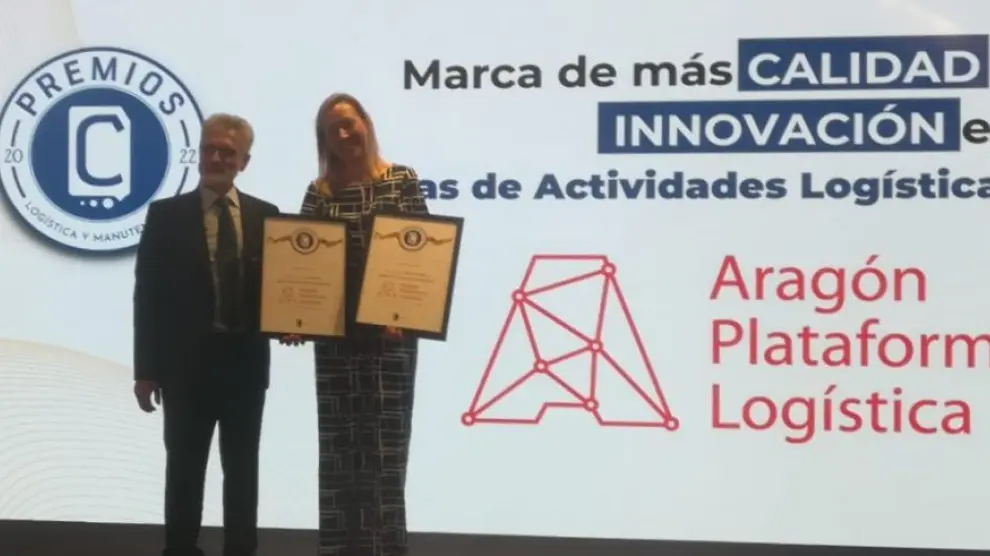 Gastón recoge el Premio C de Logística y Manutención para Plaza en las categorías "Calidad" e "Innovación"