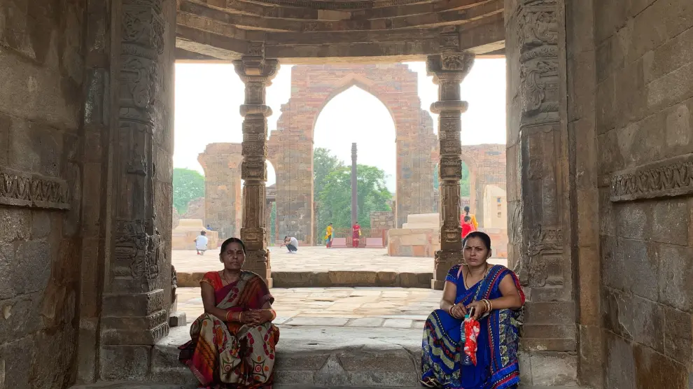 Qutub Minar es uno de los atractivos turísticos más visitados de Nueva Delhi