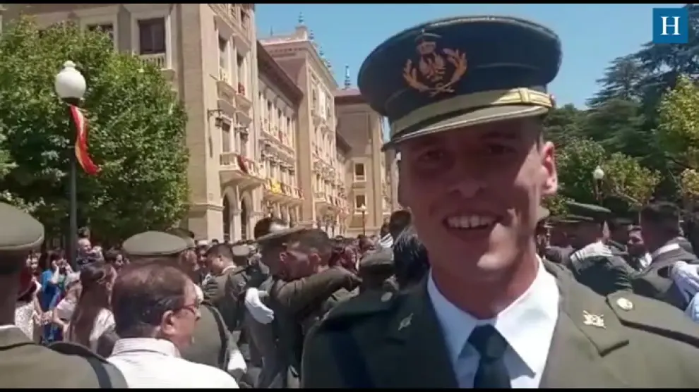 Este lunes ha tenido lugar en la Academia General Militar de Zaragoza la entrega de despachos a un nueva promoción de oficiales del Ejército, la número 77.