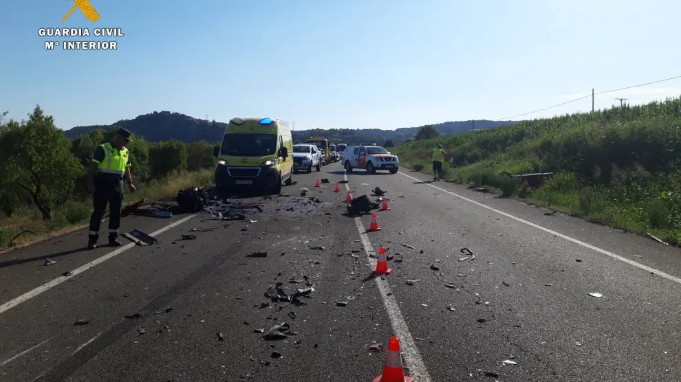 Restos de los vehículos siniestrados en el accidente de este miércoles en la N-123 en Barbastro