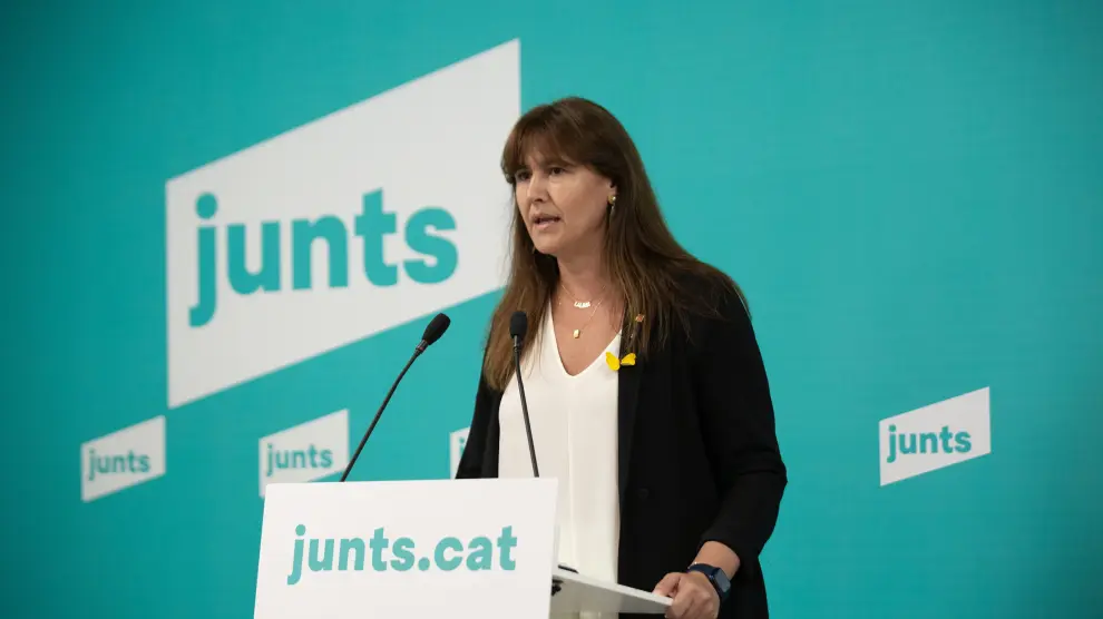 La presidenta del Parlament, Laura Borràs, comparece en rueda de prensa en la sede Junts per Catalunya este jueves.
