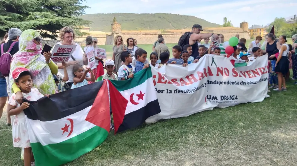 Una jornada de convivencia en Jaca con los niños saharauis acogidos este verano en la provincia de Huesca.