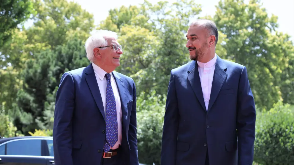 Josep Borrell, Alto Representante de Política Exterior de la UE, y Hosein Amirabdolahian, ministro de Exteriores de Irán (archivo).